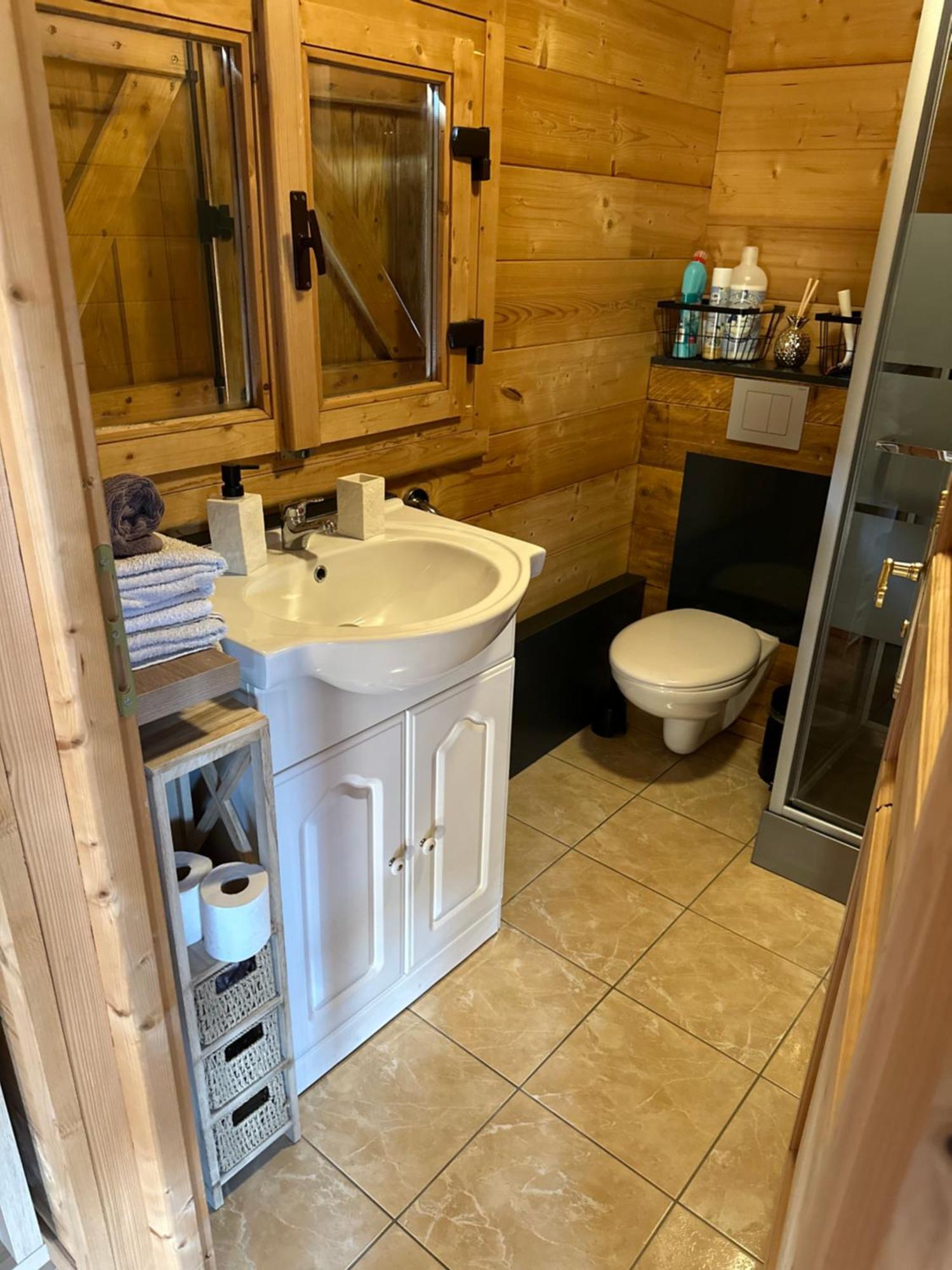 Chalet Magnifique Aux Portes De La Drome *